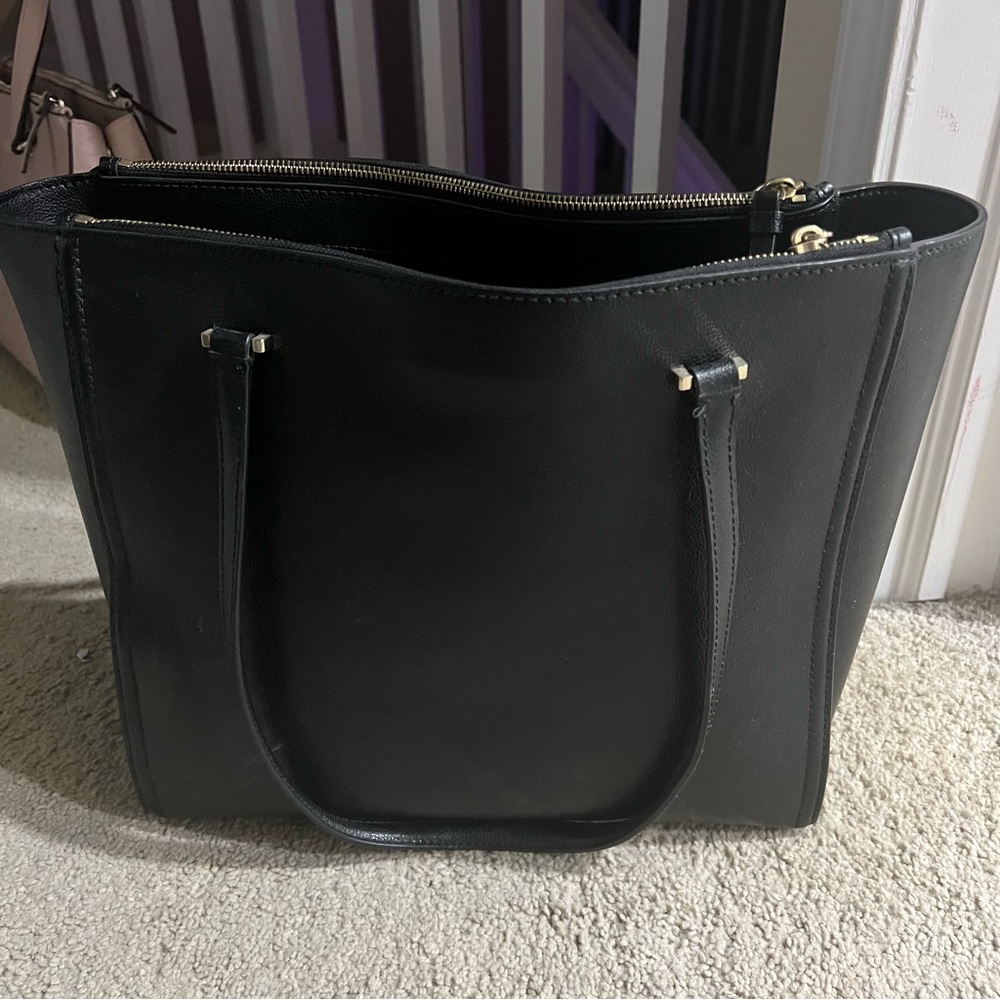Kate Spade Purse - Picture 3 of 5